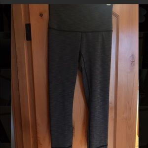 Wunder Under 21’ Crop Luxtreme High Waisted